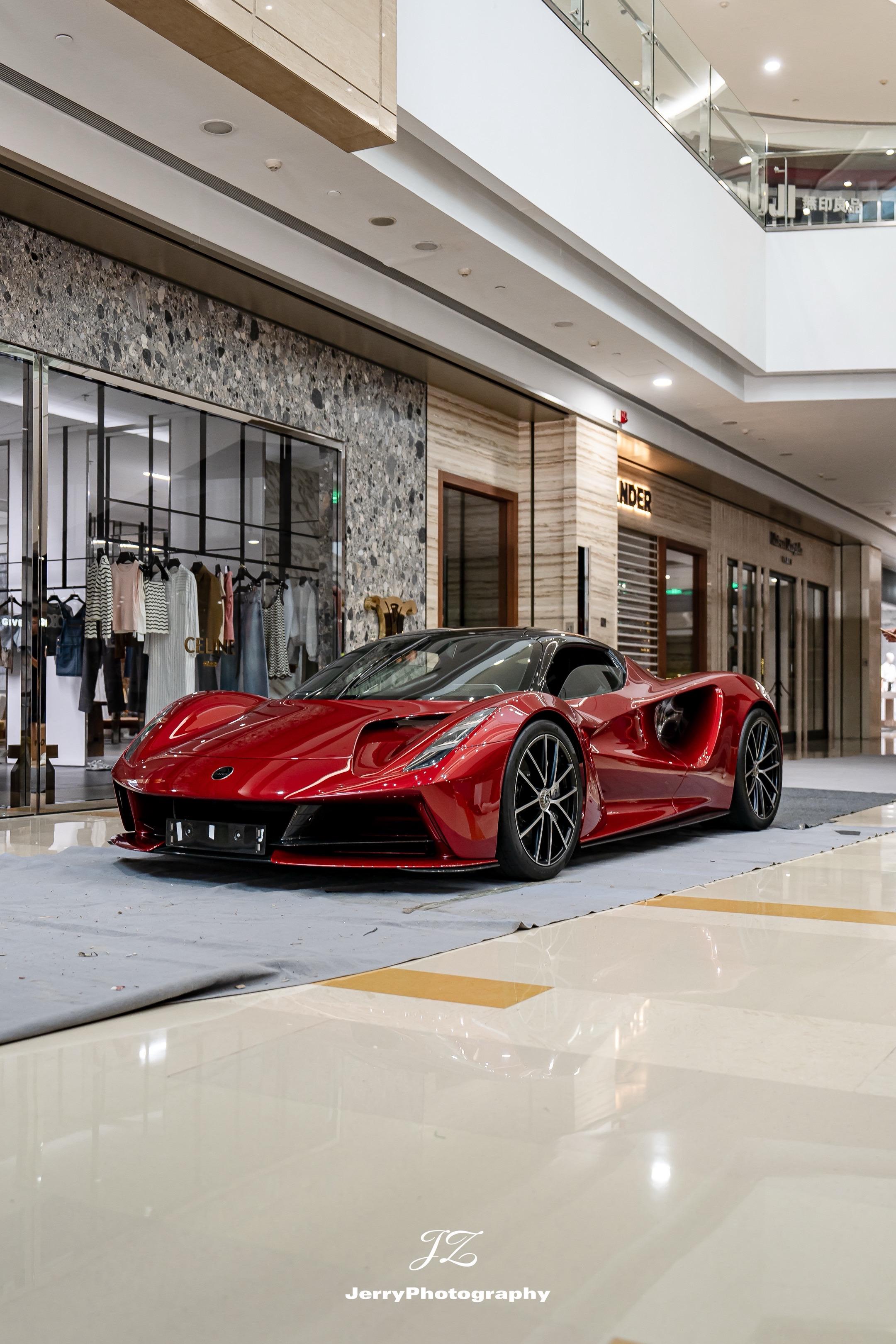 Lotus Evija.最速新能源车？ 见过好几台evija了，终于拿...