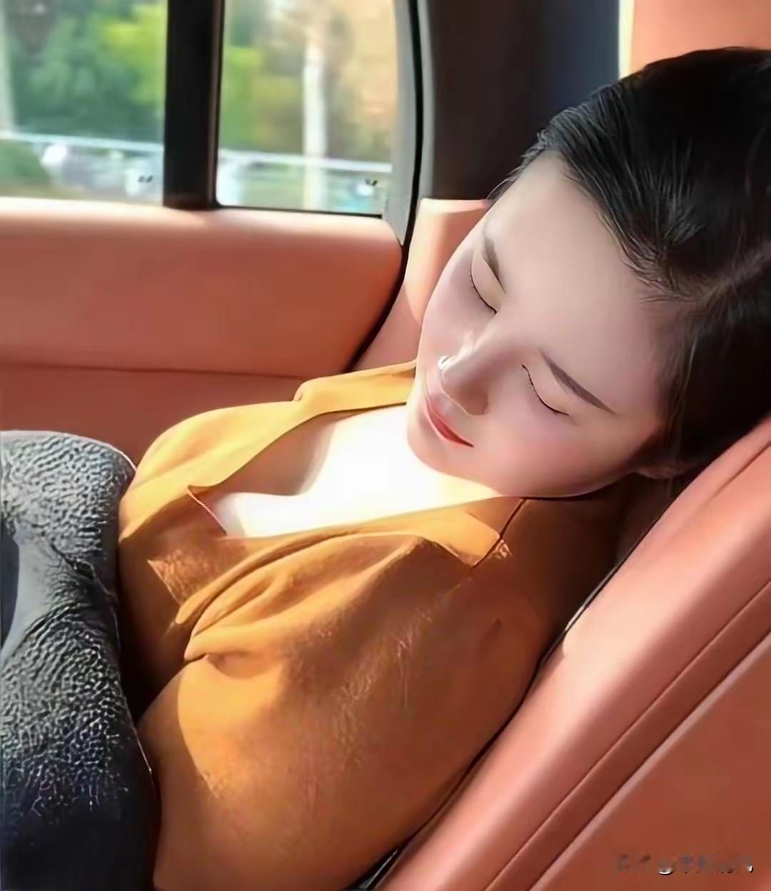 到点了，要不要叫醒她？