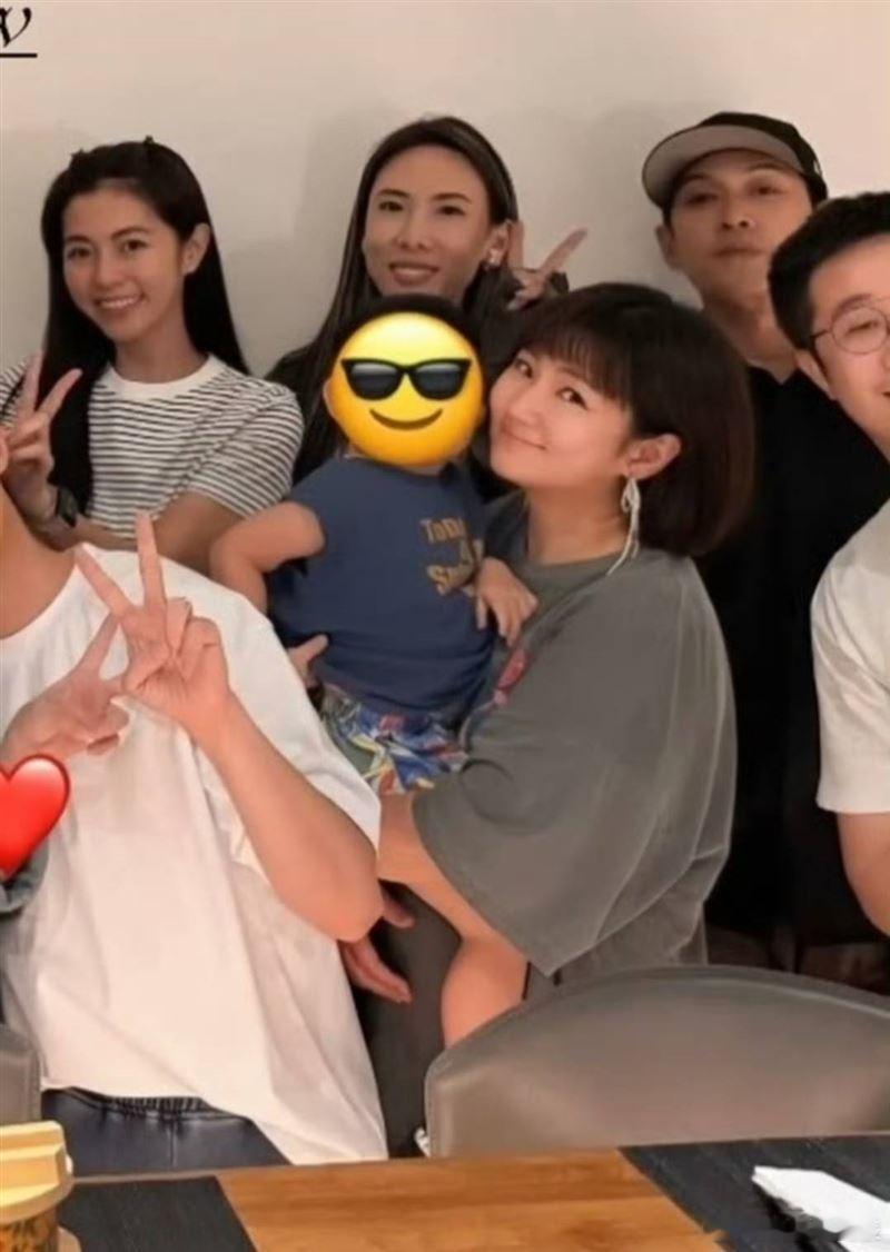 经纪人否认Selina怀二胎Selina方否认怀二胎 据台媒，Selina通过经