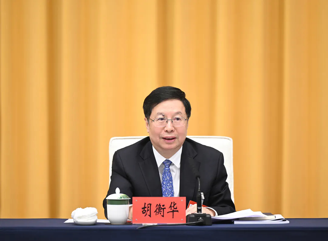 【重庆市委副书记、市长胡衡华被查】#重庆市市长胡衡华被查# 重庆市委副书记、市长