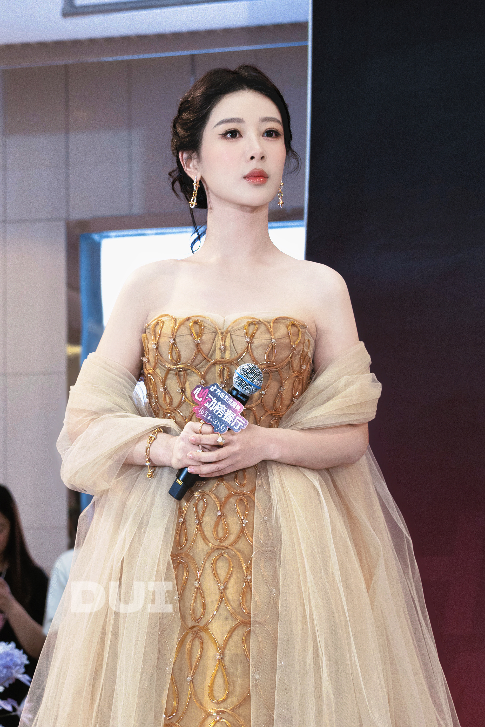 杨紫杨紫猎毒 yz杨紫李祯 “问了问心 它说对你情不自禁”