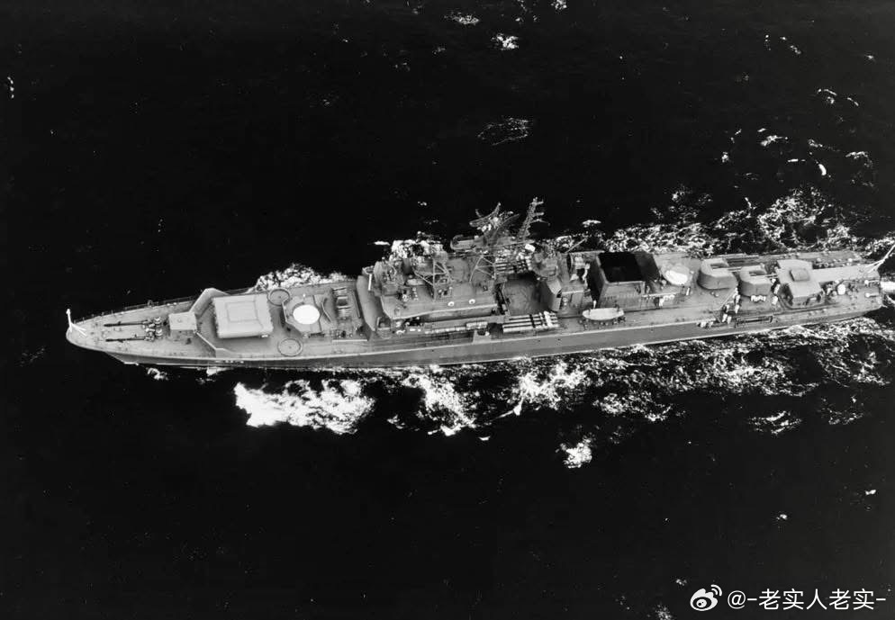 英军战机镜头下的苏联海军克烈瓦克I型反潜护卫舰，摄于1975年9月10日的英吉利