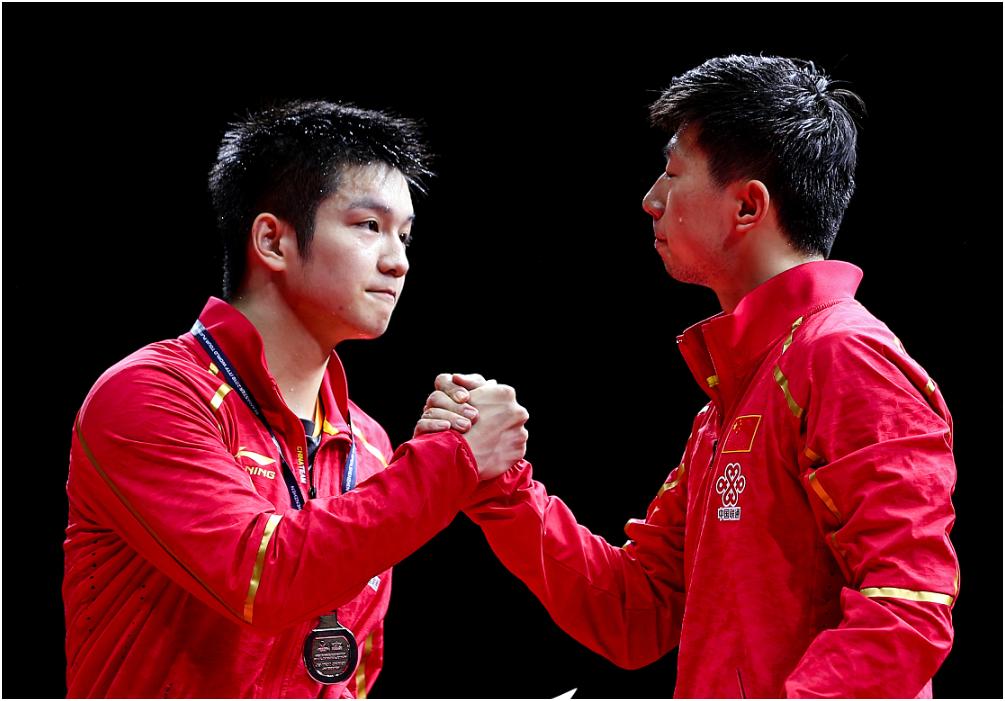 近10年乒乓球年终总决赛男单决赛人员。
2015年男单决赛：马龙、樊振东。
20