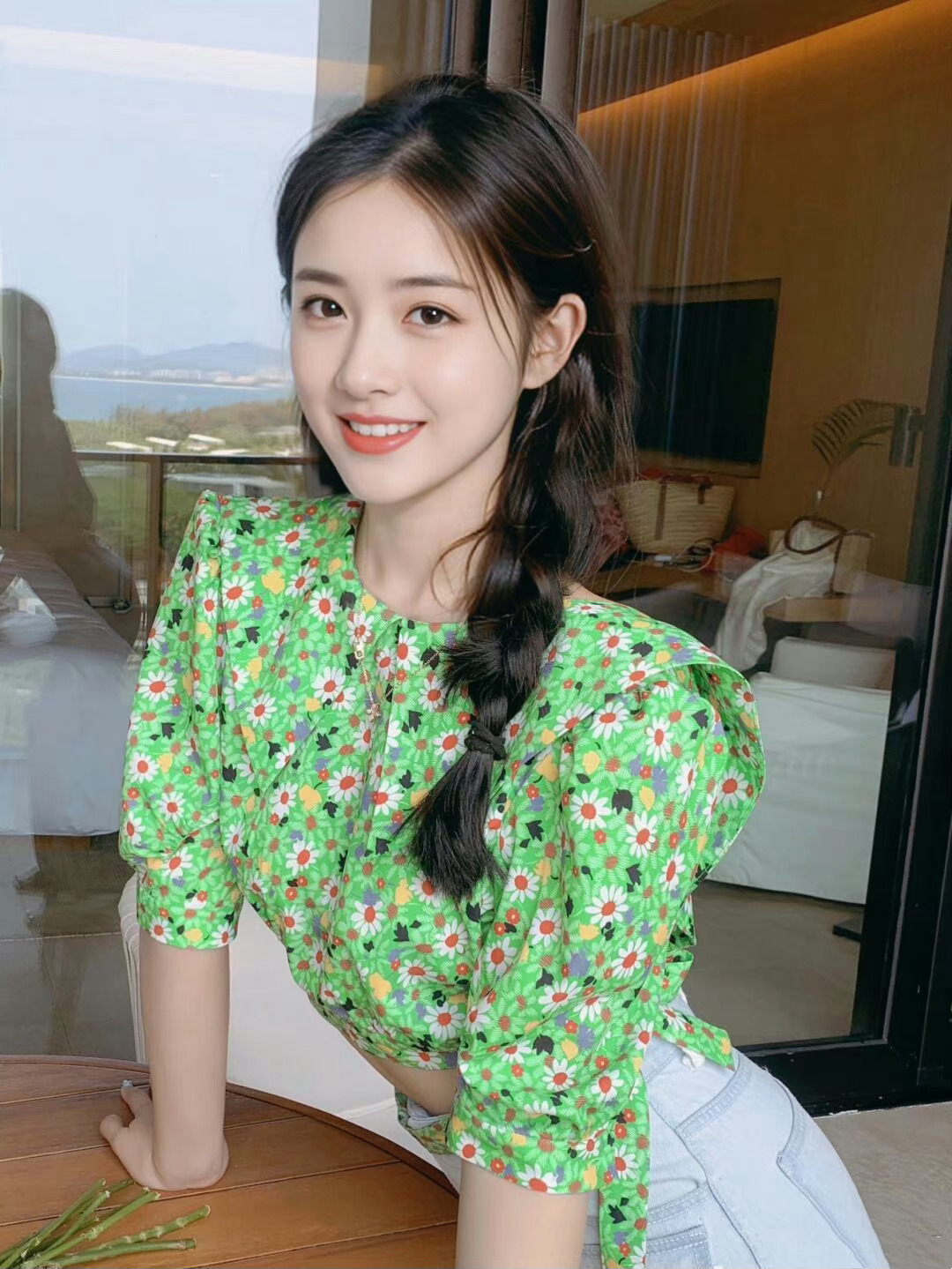 在深圳气质美女 ​​​