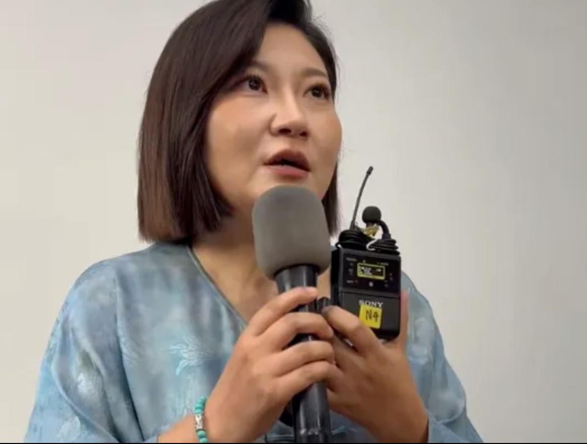 王暖暖再次证明多读书真的有用！
她之所以能成功离婚，
不是因为坚持，而是因为她是