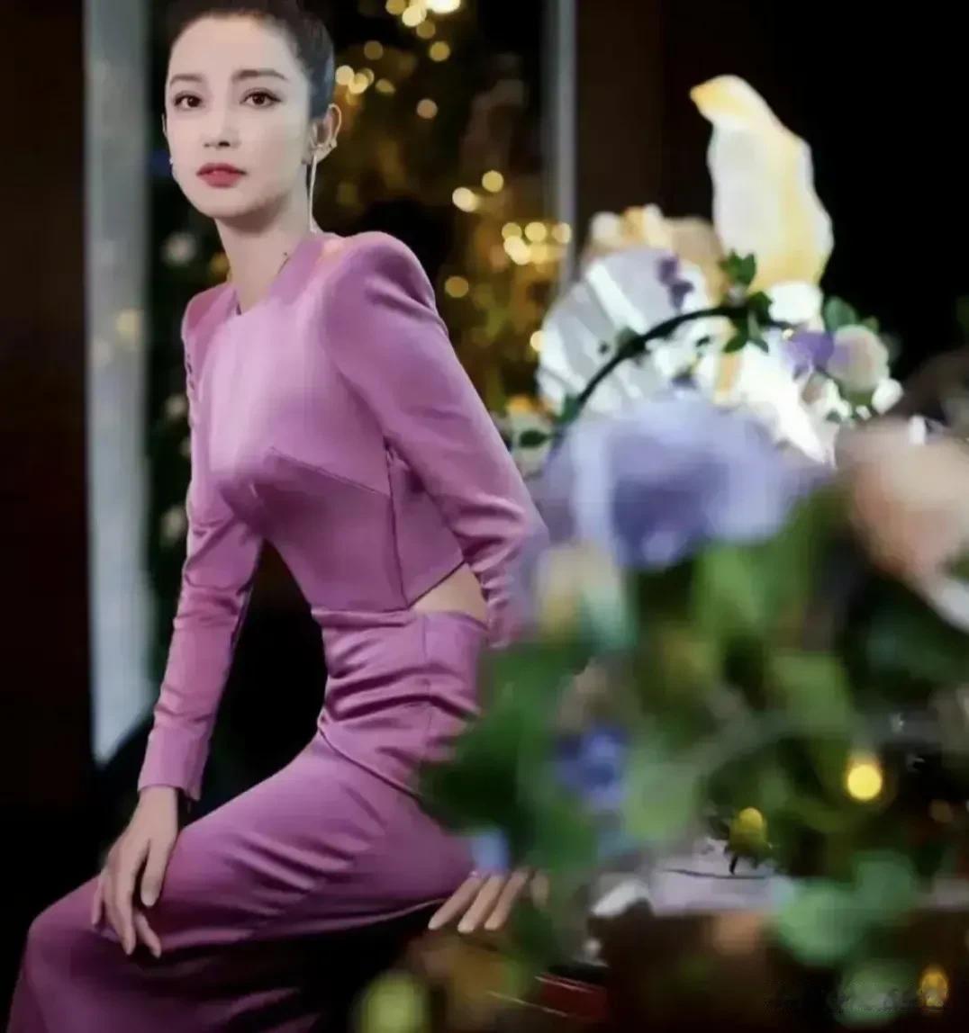 真的非常佩服李冰冰，从一个没什么背景的普通人，通过努力奋斗成为国际巨星。李冰冰是