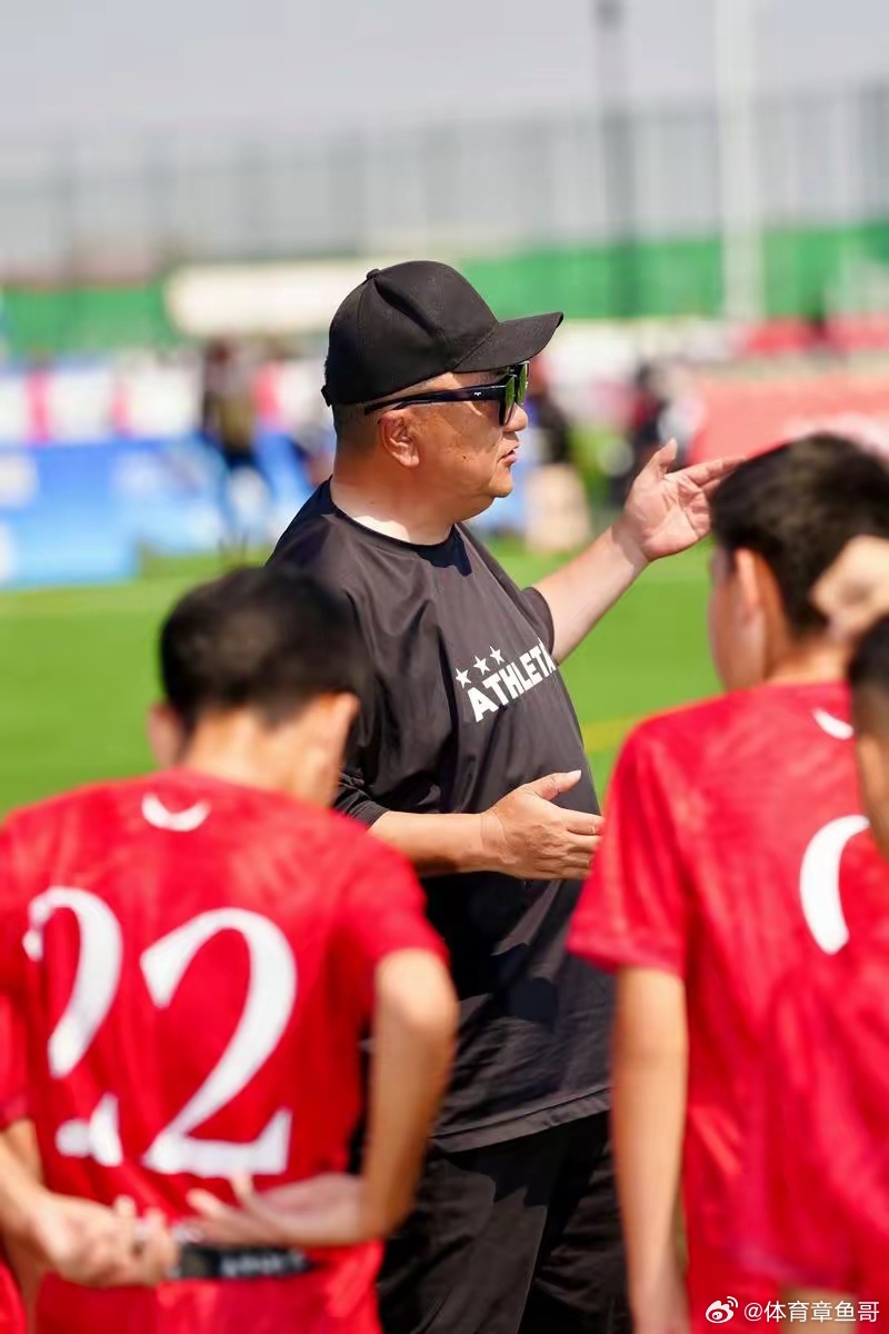 邝兆镭中超首秀，够他干爹董路吹一段时间了邝兆镭中超首秀