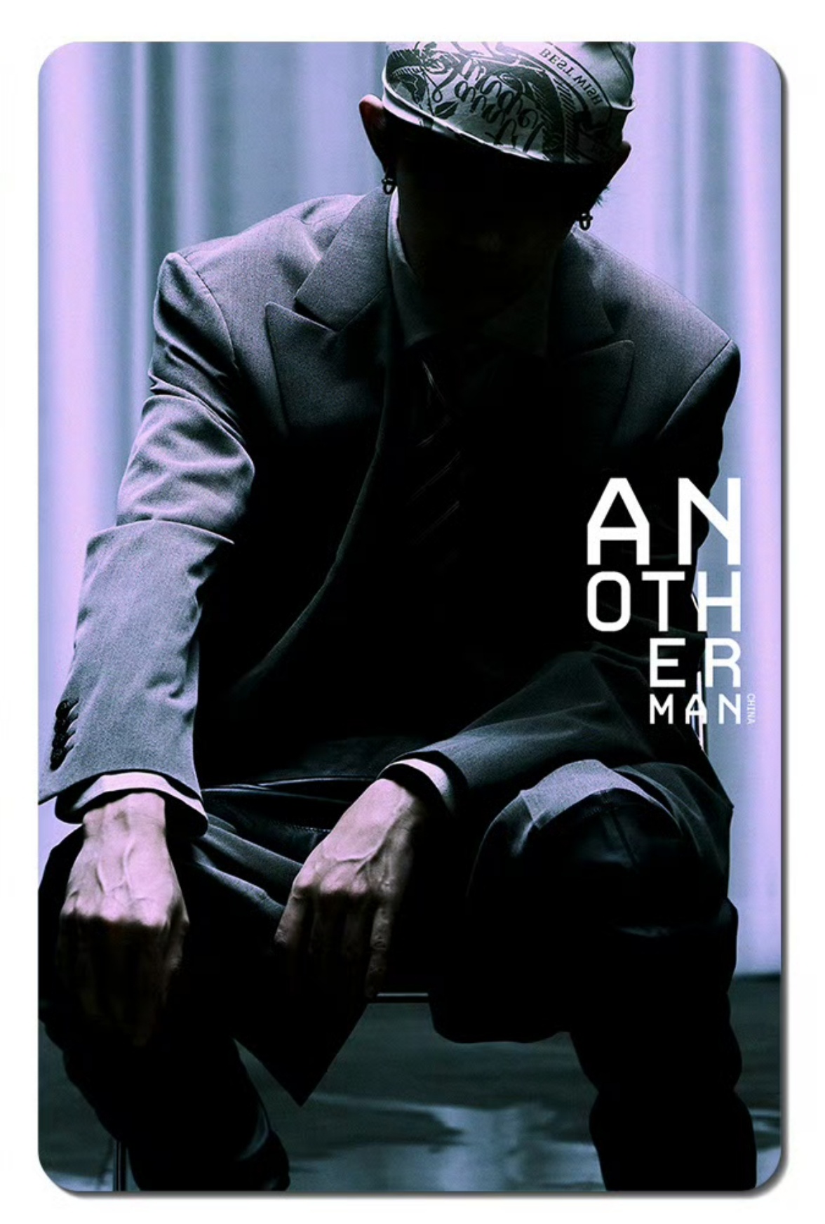帅是一种感觉。易烊千玺AnotherMan周年刊封面