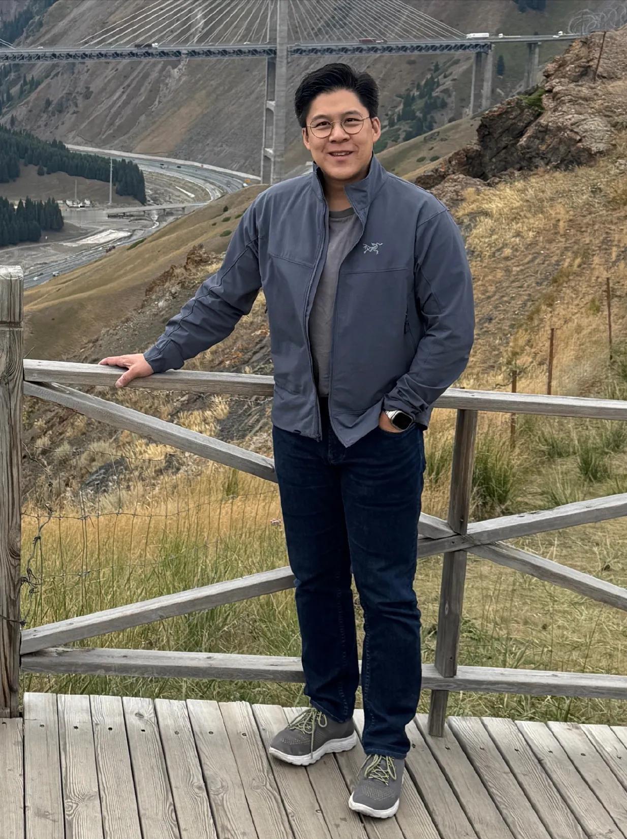 霍启刚首次公开个人财产！

在港有22处物业，其中8处住宅，14处商铺，除1处价