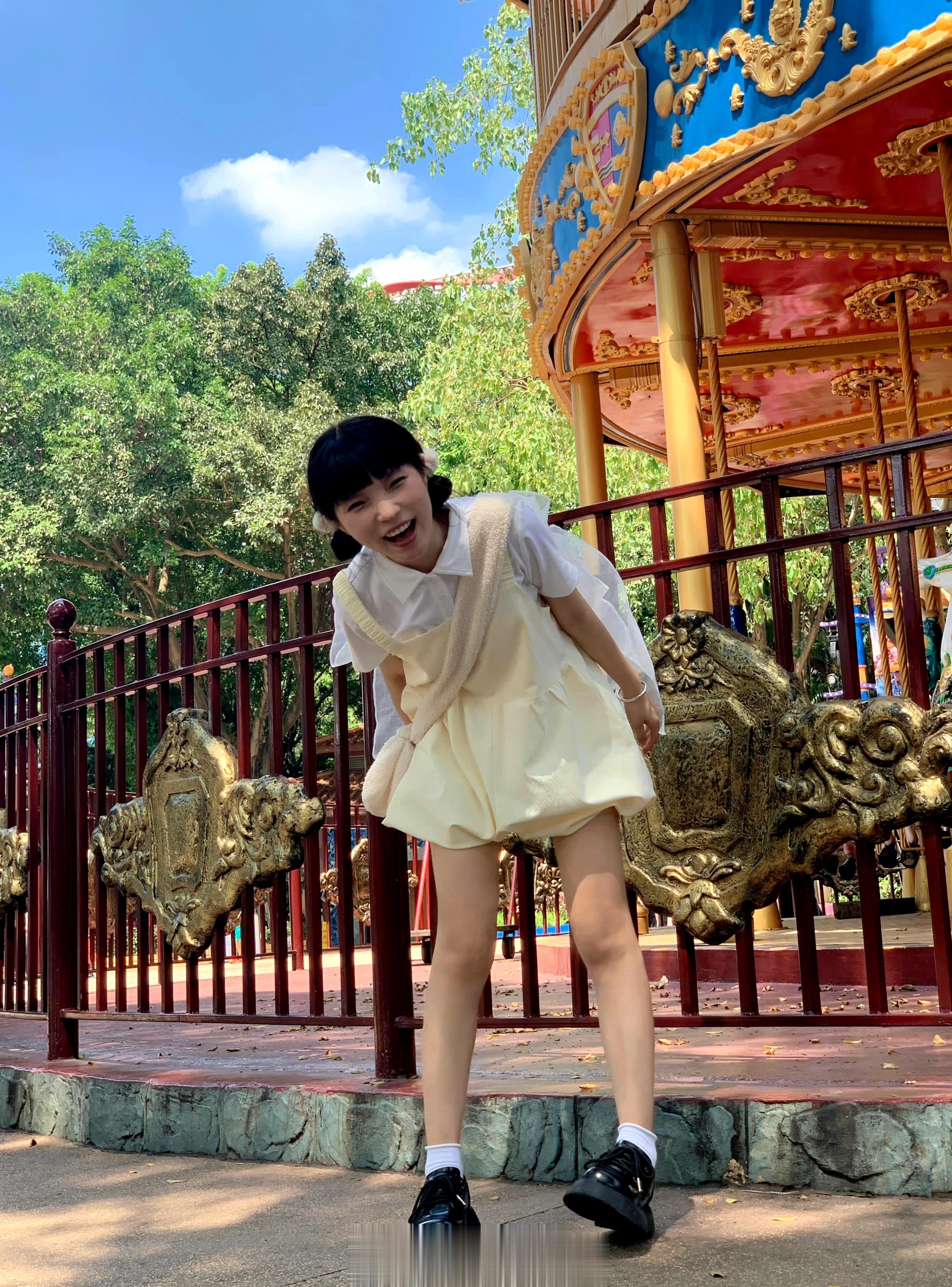 #庄东茹新歌独处时听的歌# 庄东茹的新歌真的很能治愈我们的孤独感呀！《独处时听的