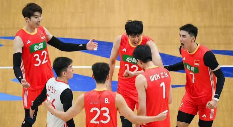 北京时间9月16日，男排世锦赛第二轮，中国队没有创造奇迹，以0-3（18-25、