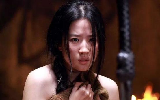 1182年，名妓严蕊被朱熹抓进大狱，狱卒扒掉了她的衣服，强迫她趴在冰冷的地砖上，