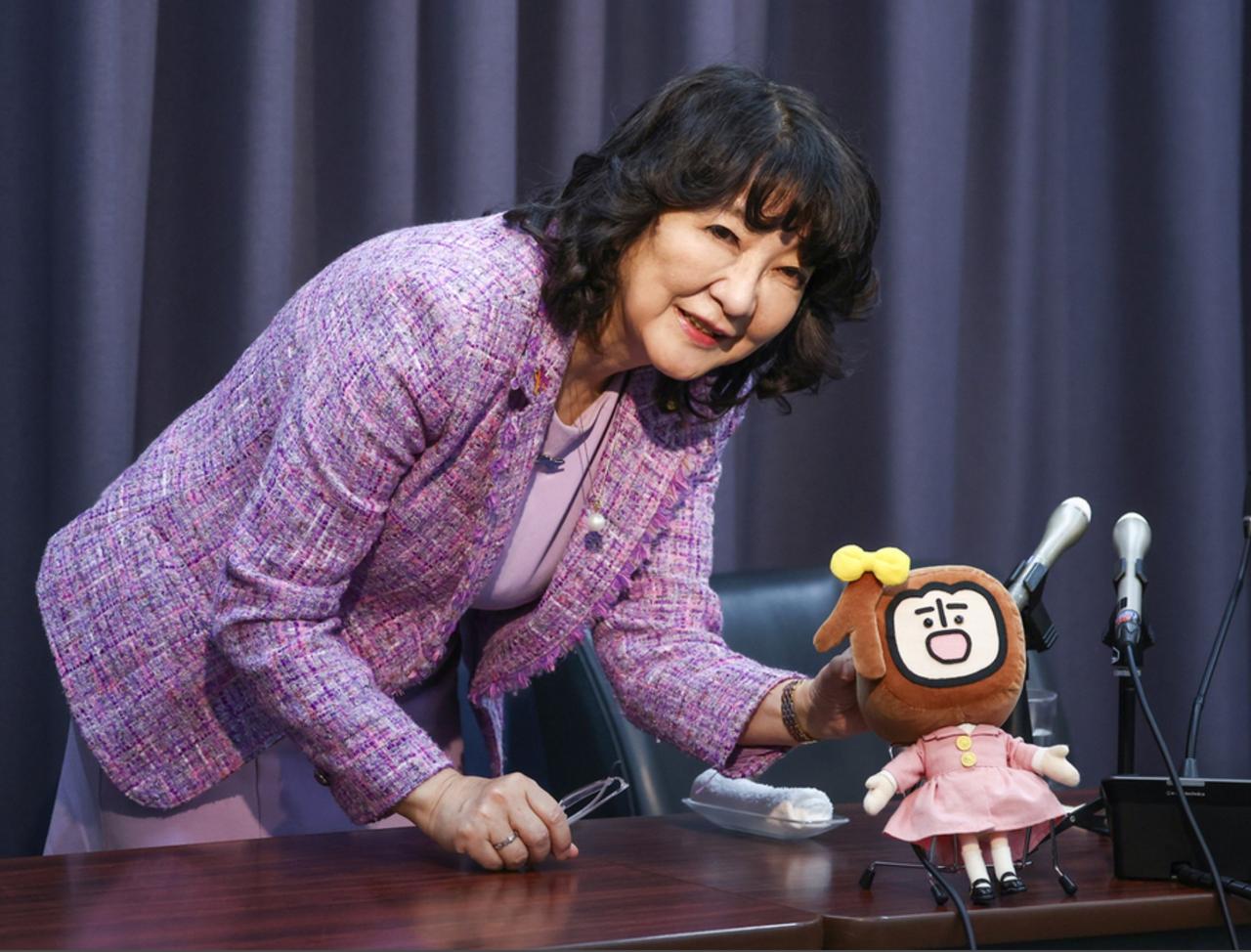 【日本财务省的新年度预算申请达38.6万亿日元，2027财年国债费用将创历史新高