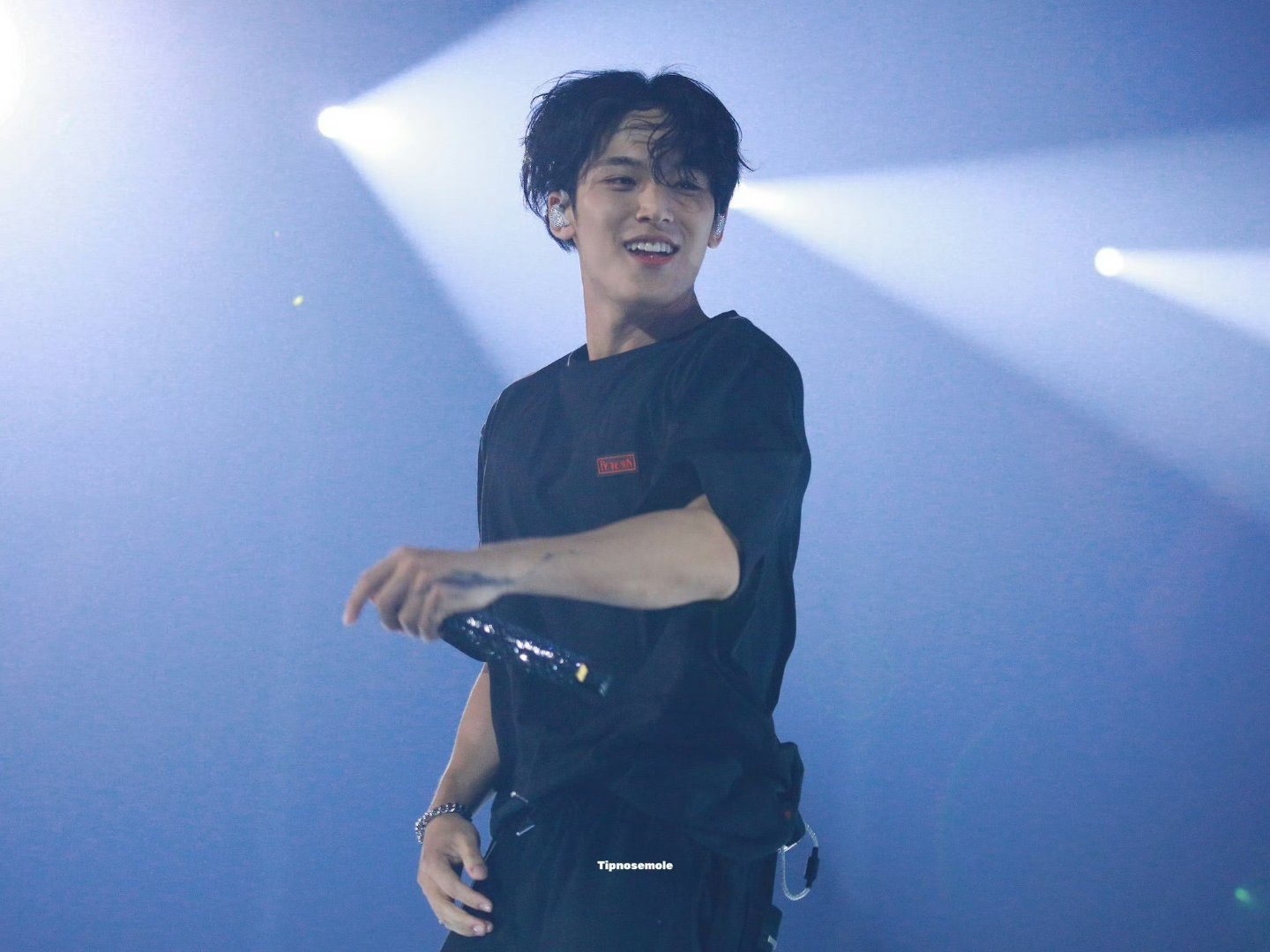 生日快乐呀珉奎小狗(♡˙︶˙♡) ​​​