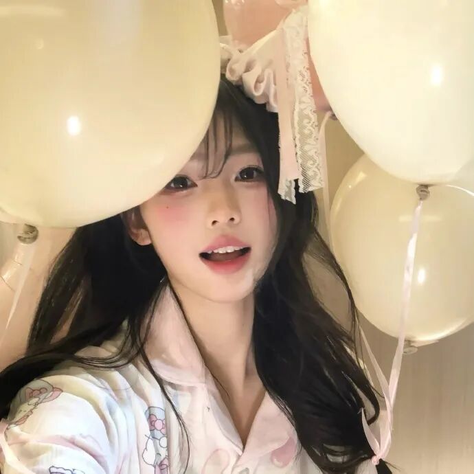 1100wechat‖女头‖可爱头像‖无水印头像心是一个人的翅膀，心有多大，世界