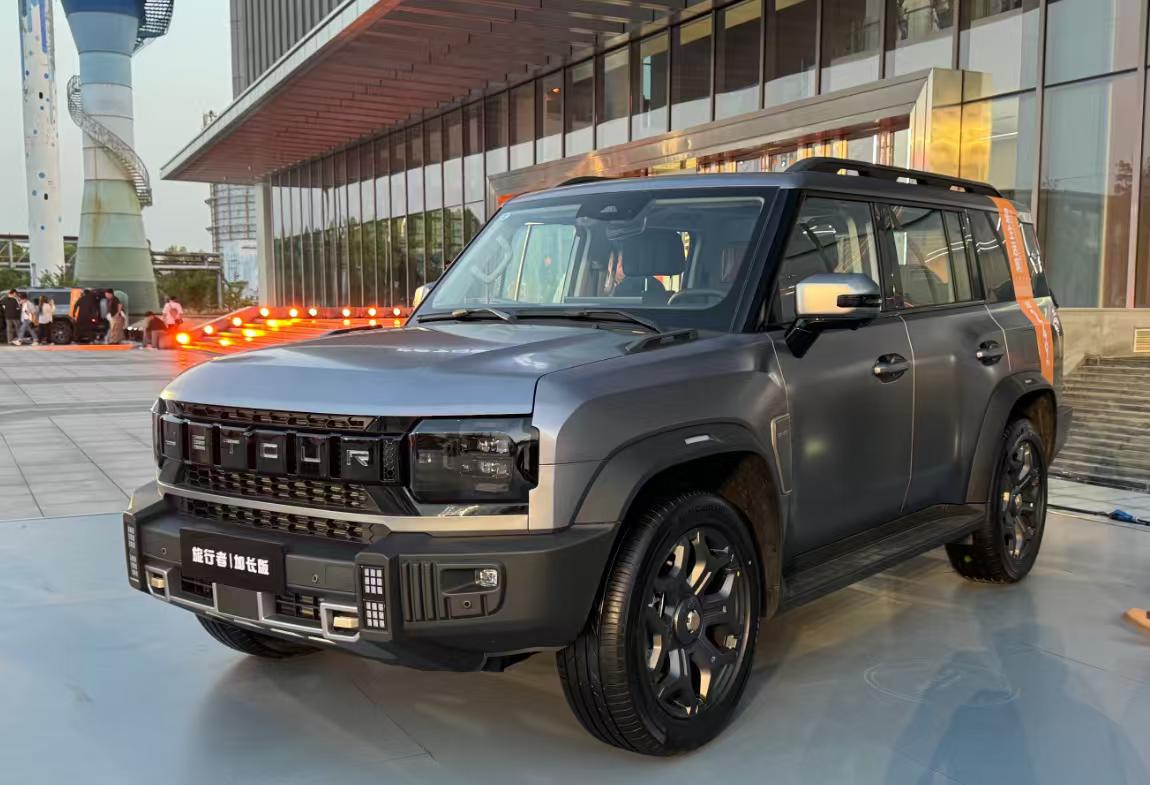 捷途旅行者普通款和加长款，到底选哪个，听我给你掰扯掰扯。
先说说普通版，那玩意儿