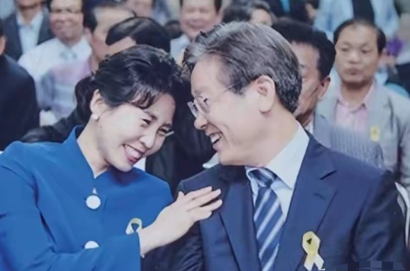 中韩互为重要近邻和合作伙伴李在明曾被妻子嫌弃长得显老自从当上韩国总统，关于李在明