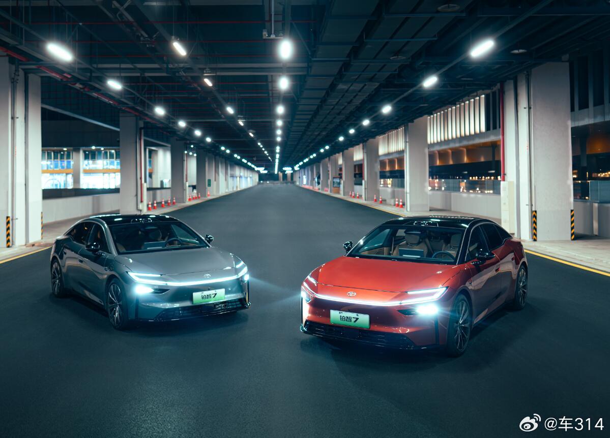 丰田这几年的新能源转型，我感觉还是很迅速的，而且很坚定。补贴之后的价格干到了15