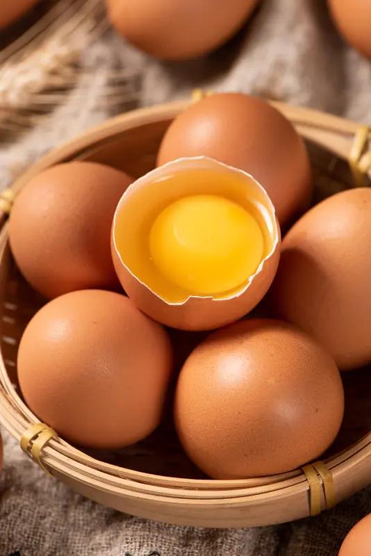 2025 年张家界荒野求生决赛前，100 号选手文车车那操作真让人惊掉下巴。他为