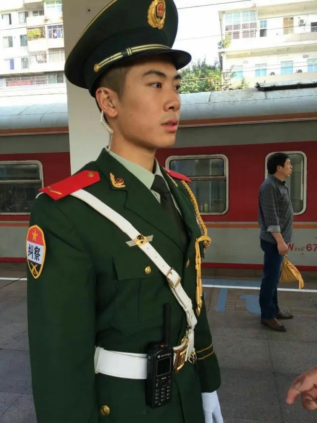 萌啊哈哈哈。