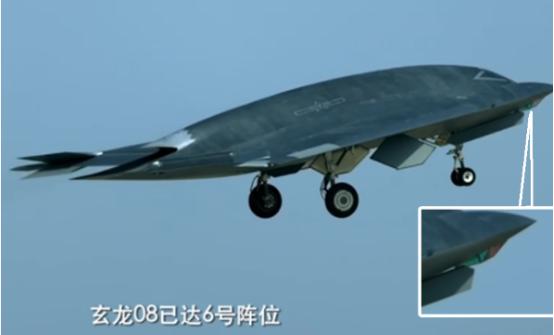 美国人这下该慌了！原本中国福建舰正式入列就够让人头疼得了，可偏偏央视还有意透露出