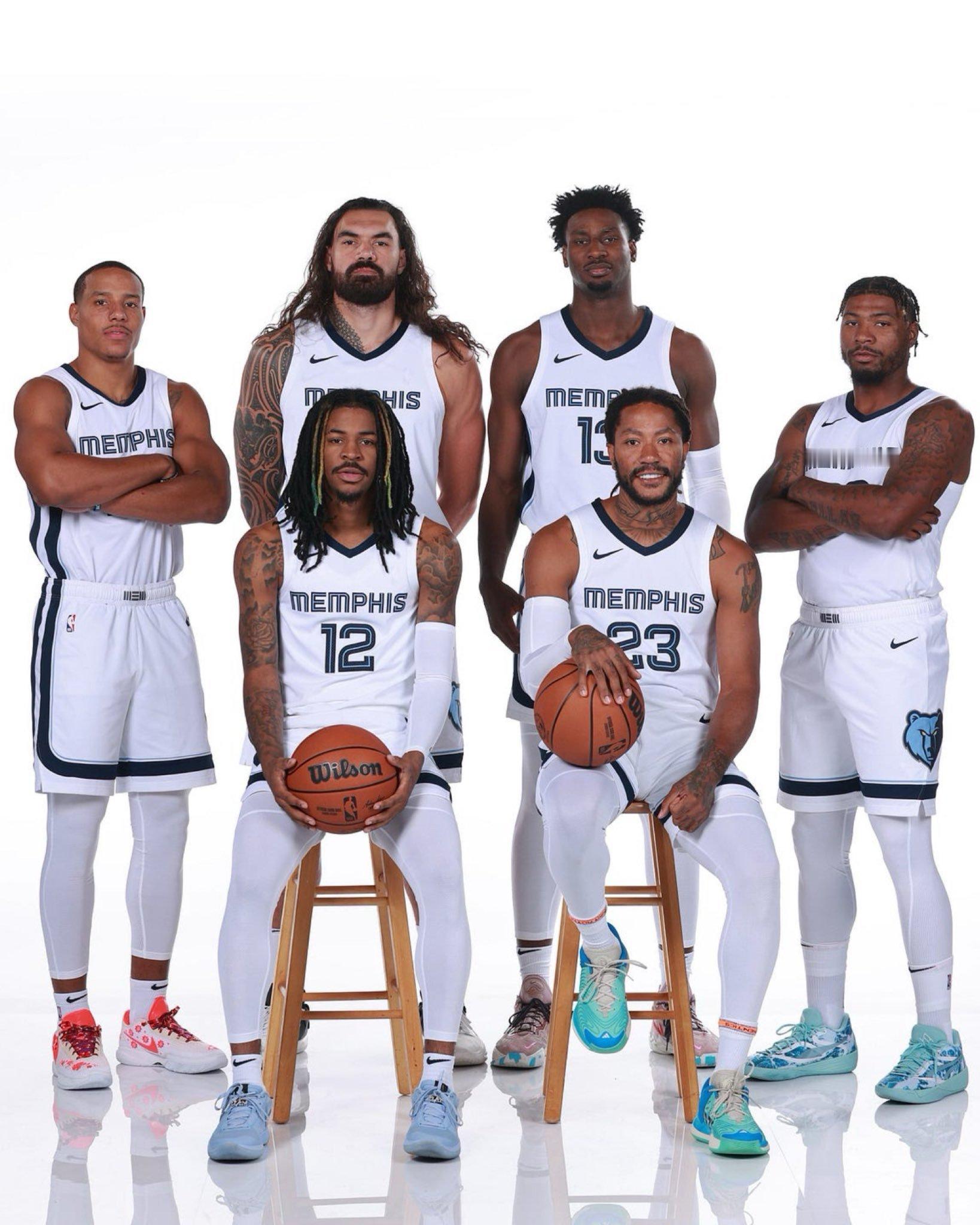 NBA Jersey Swaps 的作品 