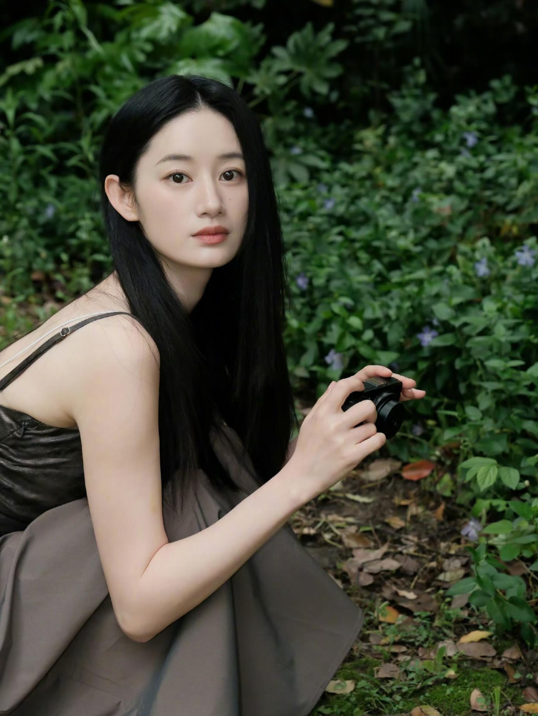 郭晓婷自曝曾对前辈低情商发言郭晓婷自曝自己曾对前辈有过低情商发言，在讨论剧情这块