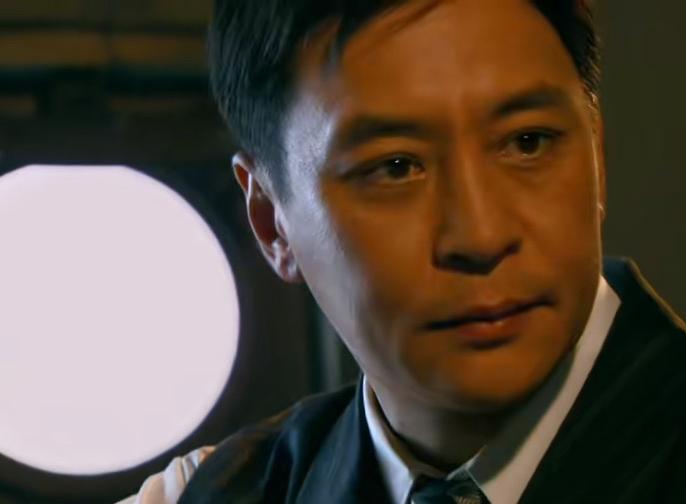 大家还记得这位男演员吗？
他演过《三国演义》，认出他演的谁了吗？
我觉得他长得很