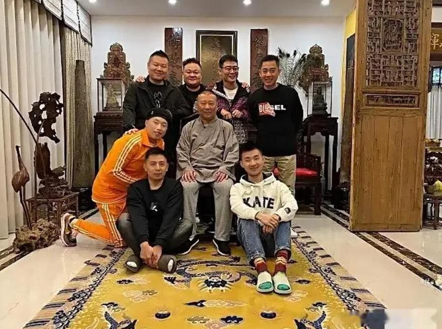 北京玫瑰园这局风水，怎么看都像给郭德纲留的懂相声的人看台口，懂风水的人看气口。郭