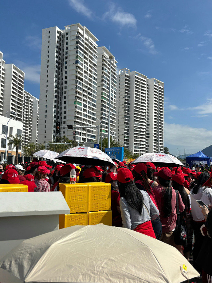 苏新皓新音灯牌排面 苏新皓TF家族新音线下人气 苏新皓新音灯牌排面，苏新皓TF家