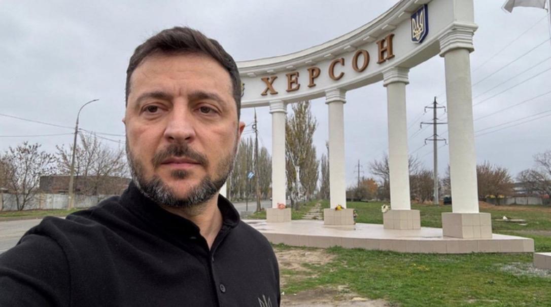 城下之盟，
割地求和，
胯下之辱，
逆来顺受，
唾面自干，
睁开眼睛吃老鼠屎？