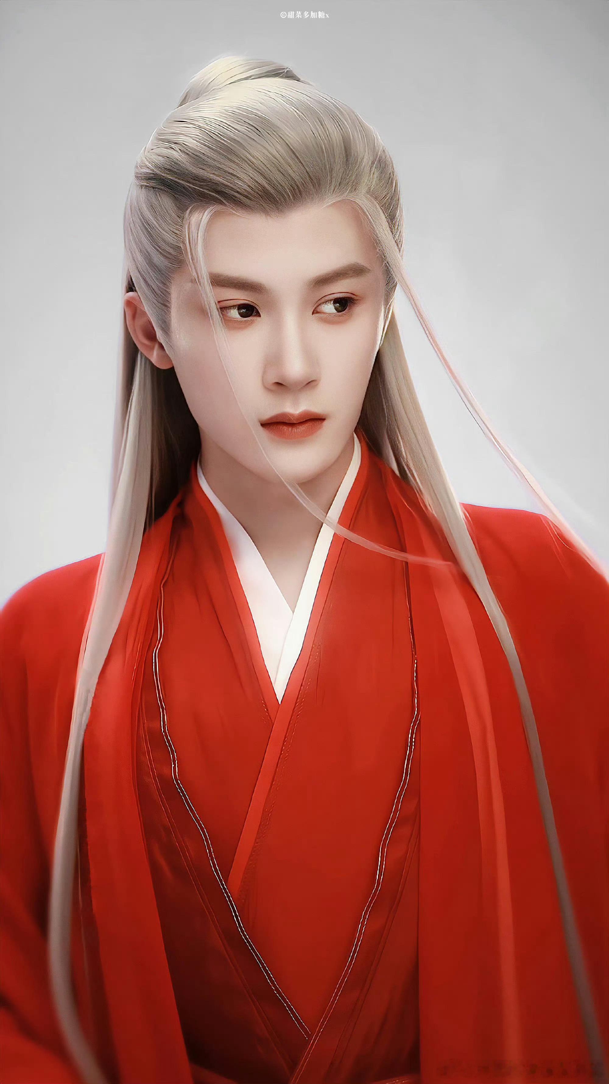 #相柳没事哒#拜托我请问！有没有人心疼我们相柳呢？长相思中的他实在是让人觉得心疼