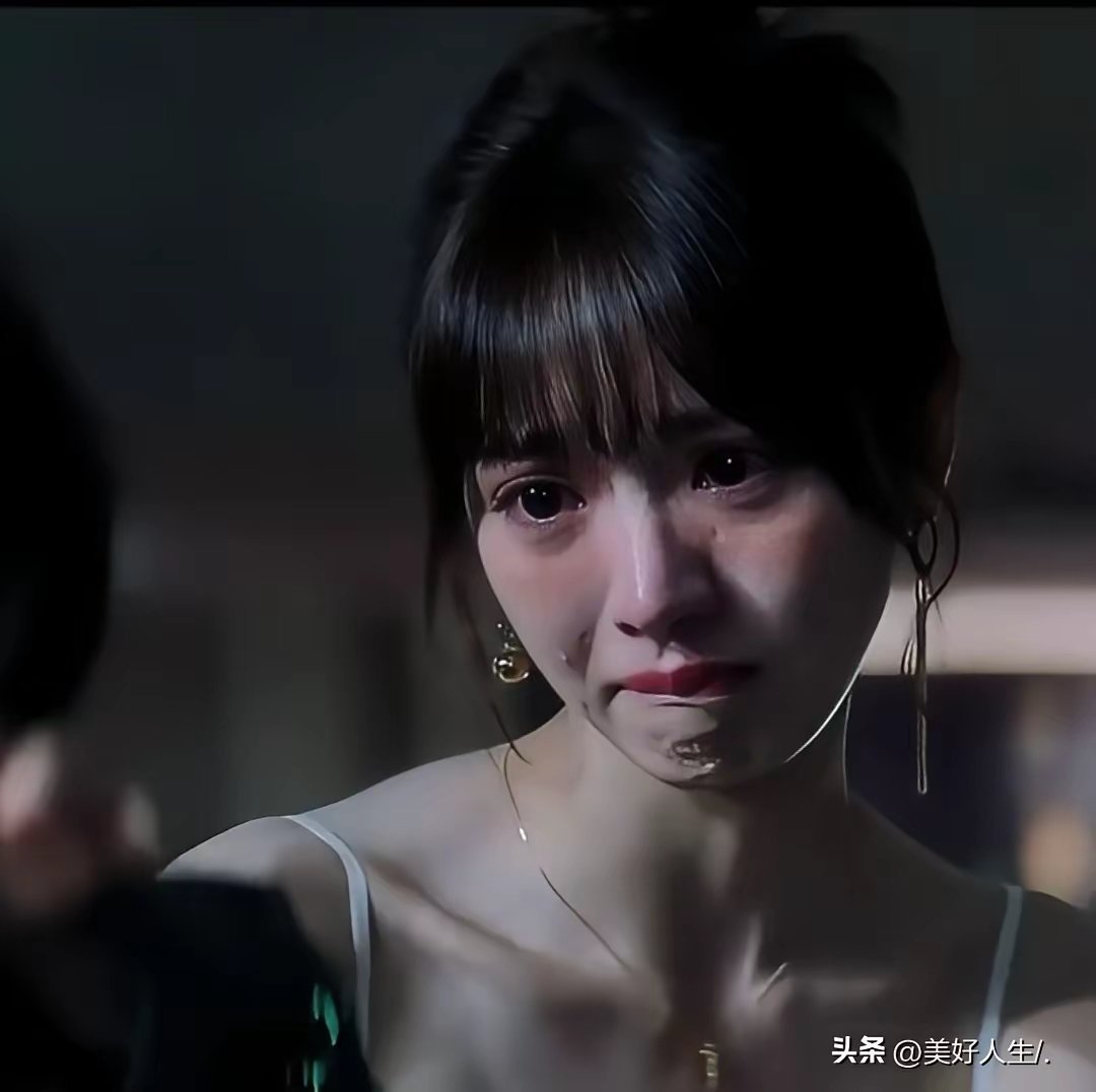 逐玉被泄露剧集最可怜的不是导演，更不是投资方而是田曦薇田曦薇最近两年的剧都没有爆