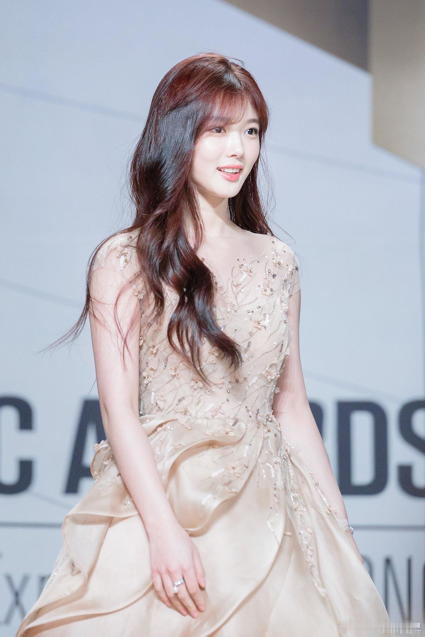 【热推】我在2016MAMA颁奖典礼上爱上了金裕贞…