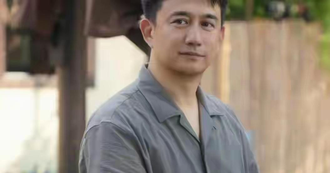 突发大变动！黄磊彻底退出向往的生活，何炅新搭档悬念炸翻全网
炸锅！全网一代人的青