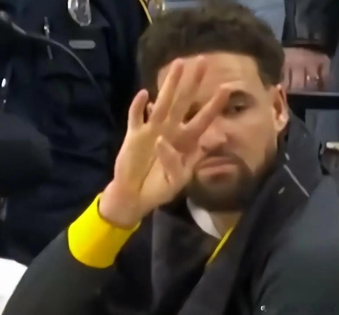 几连胜来着，我基不德了 