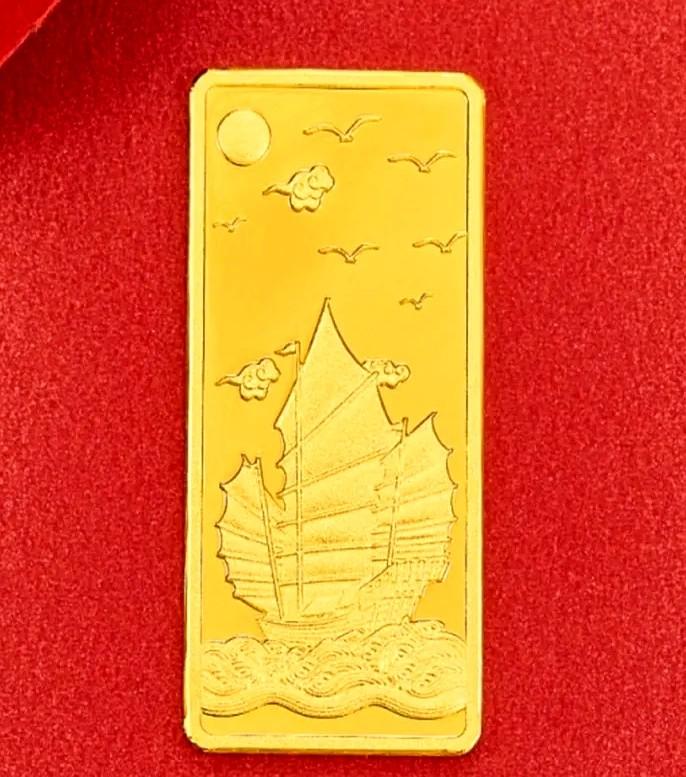 金价一夜跳涨10块！

今早刷手机，账户里的黄金又红了。

8月2日收盘776.