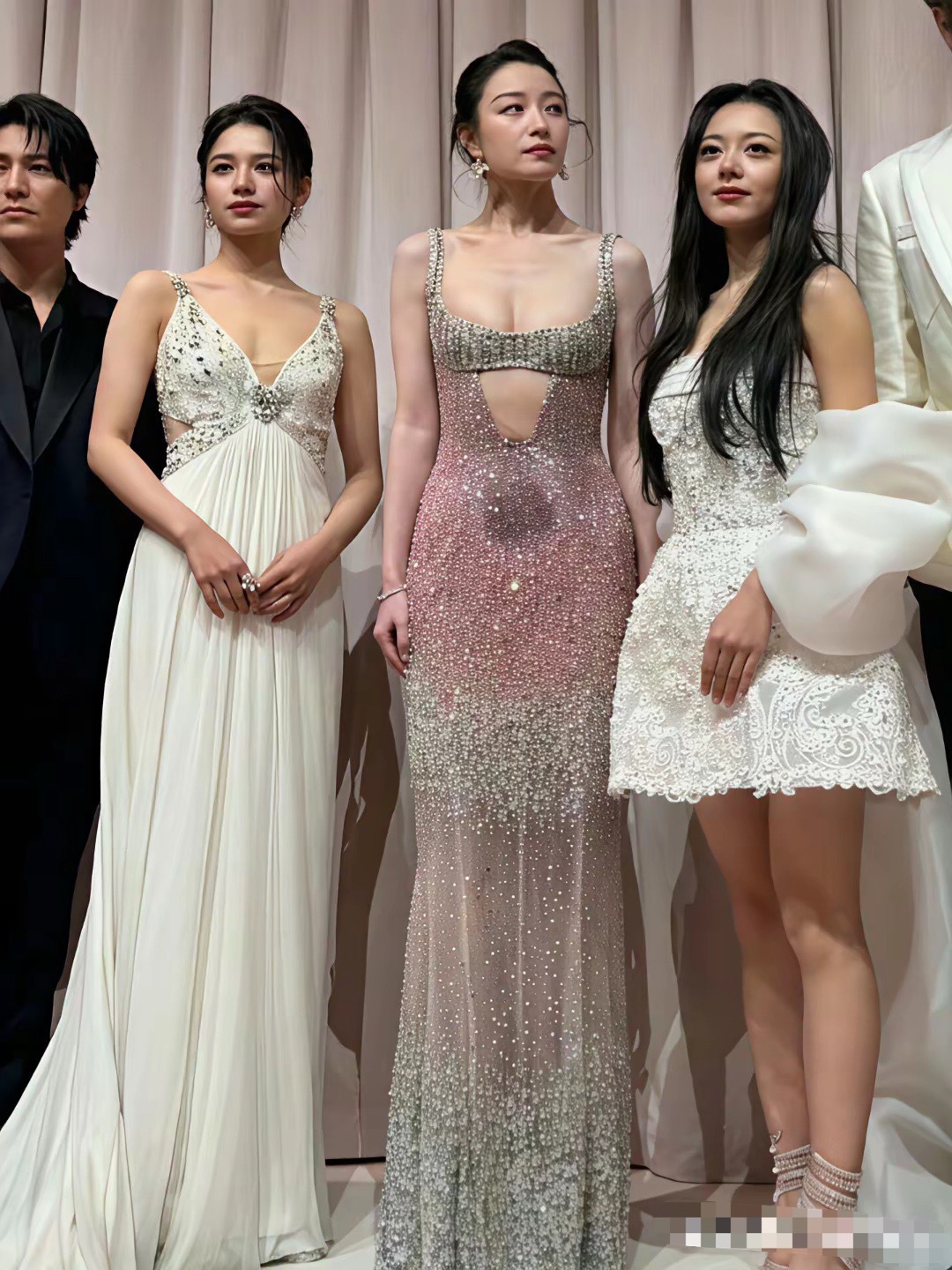 在气质面前，年轻真的不值一提。 