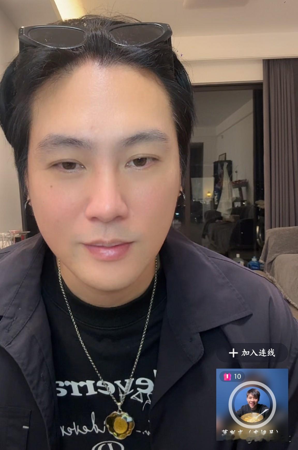 李子恩cc的女儿是葛斯齐的亲生骨肉？

刚刚，在湾湾博主的直播间，葛斯齐在跟大家