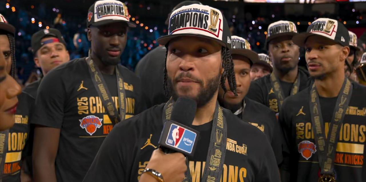 恭喜布伦森获得NBA杯MVP!
今日纽约尼克斯在NBA杯决赛以124-113逆转