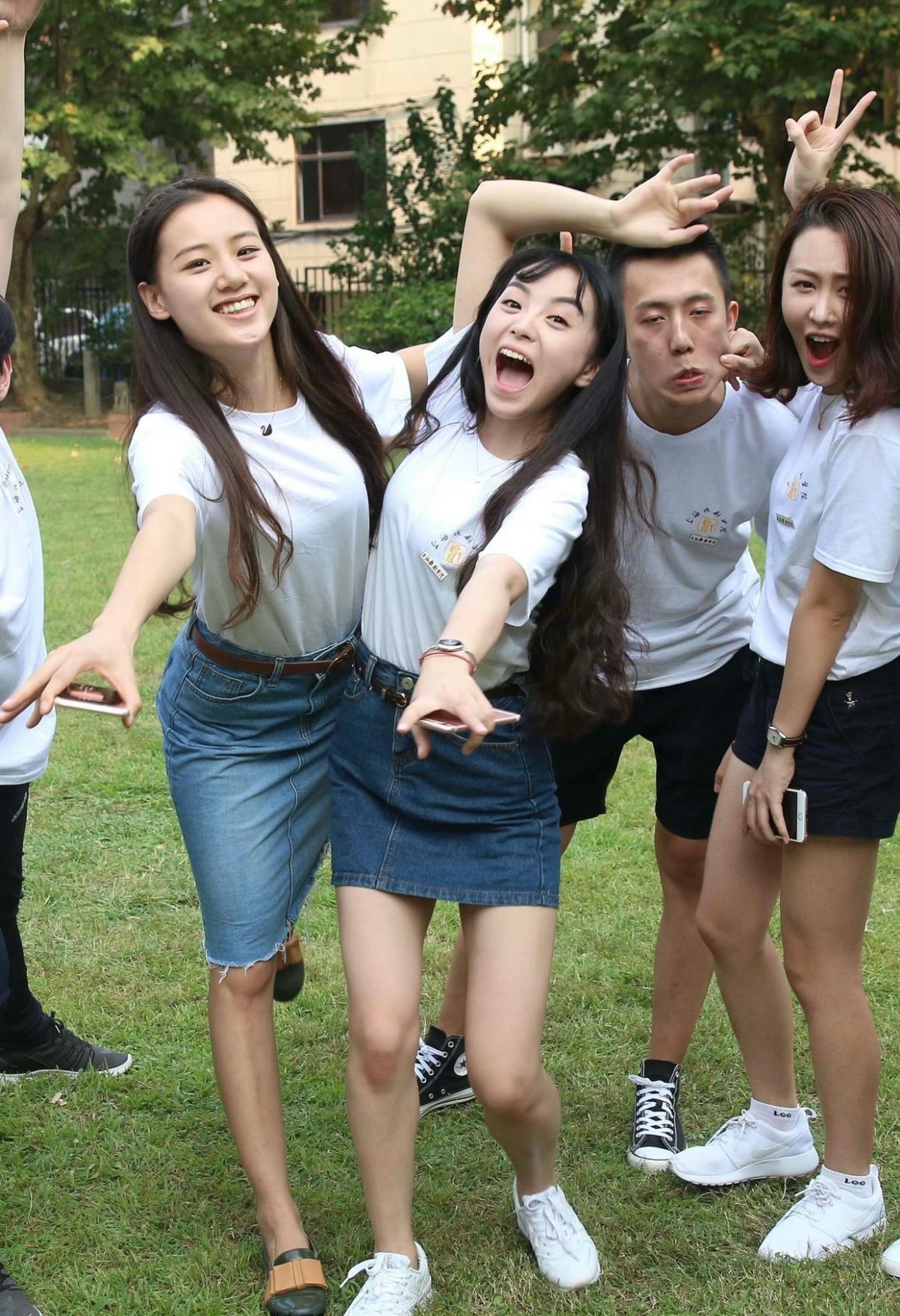 田曦薇 早年同学团建真可爱啊 古灵精怪的 ​​​