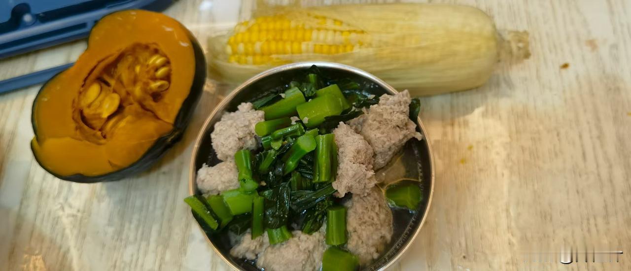 找老婆是要漂亮的还是善良的永远选择善良，因为这是你至少一半资产的管理者，人生最重