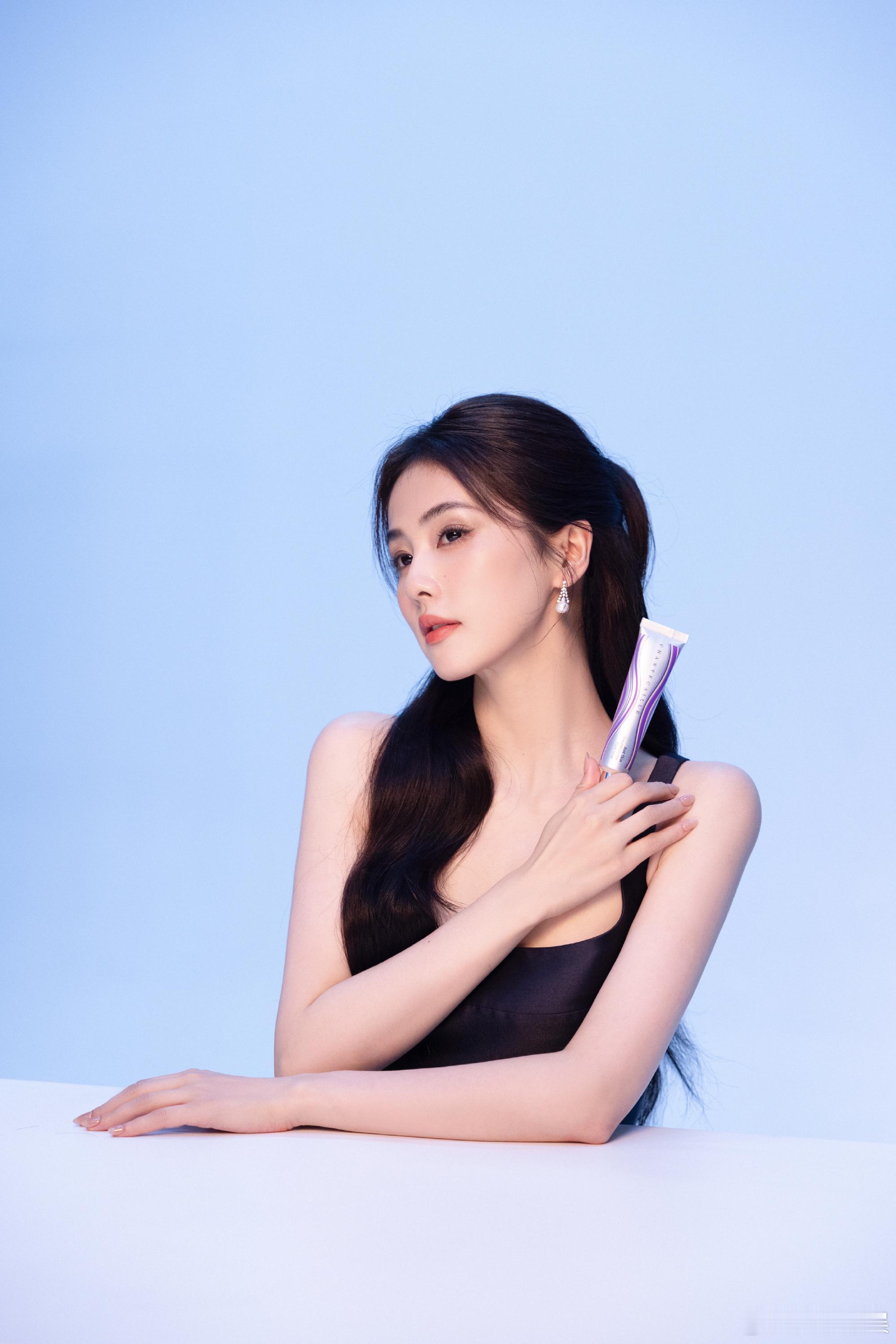 白鹿香缇卡拍摄碎片白鹿香缇卡侧拍白鹿香缇卡拍摄碎片，好看，[爱你][爱你] ​​