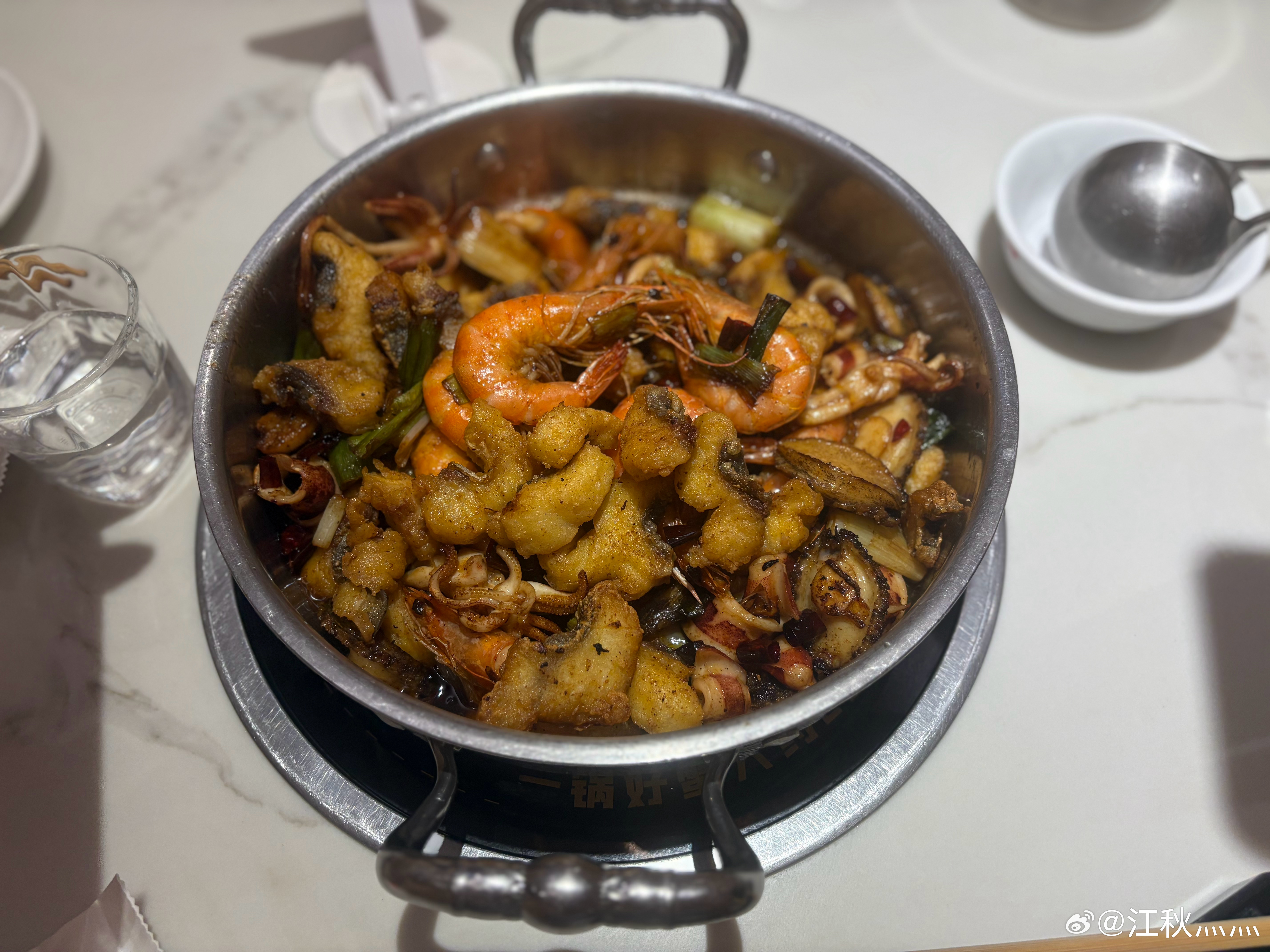 江秋灬 好吃好吃 