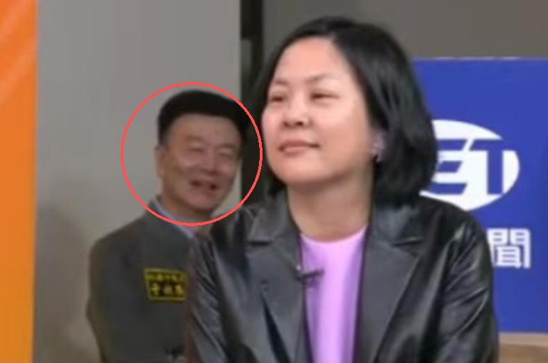 [浮云]从“陆配之光”到“青鸟女神”：李贞秀未来将何去何从？
 
李贞秀最初登场