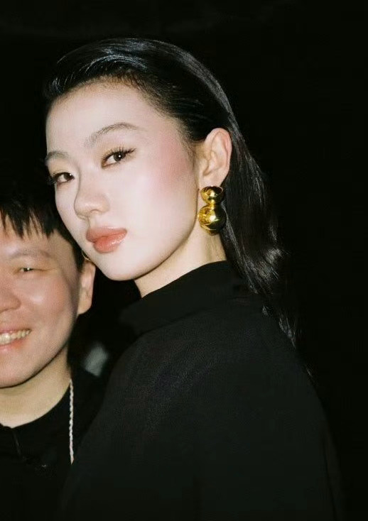 醇醇我保证你是全世界最漂亮的小女孩… 