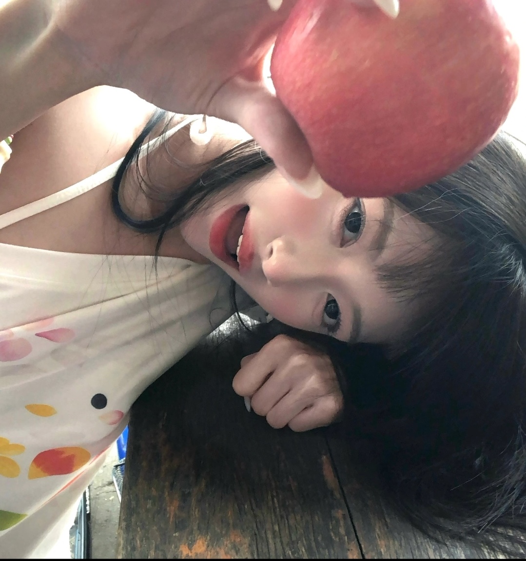 女头推荐｜古早感 韩式风原来模糊的旧照片只是困住了我 