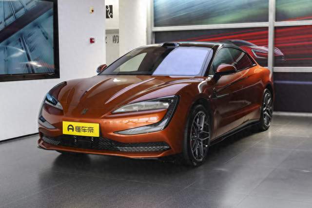 实测一圈后，我终于理解仰望U7 EV，这车到底怎么选？