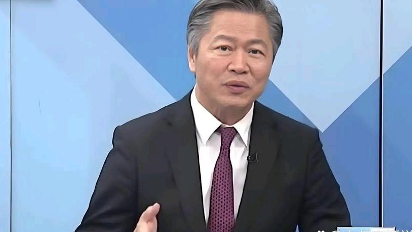 赖岳谦教授在台湾的经历确实令人唏嘘，他坚持两岸和平统一的立场，敢讲真话，因此长期