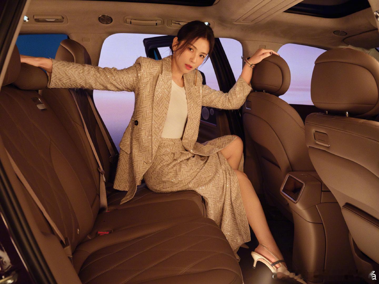 问界M9星光之夜 从一辆车到一群人，因热爱相遇，因陪伴温暖。很荣幸与问界M9车主